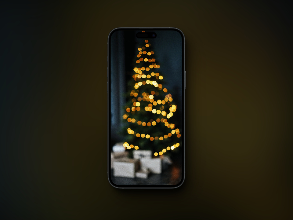 Christmas Tree Wallpaper - Yellow lights